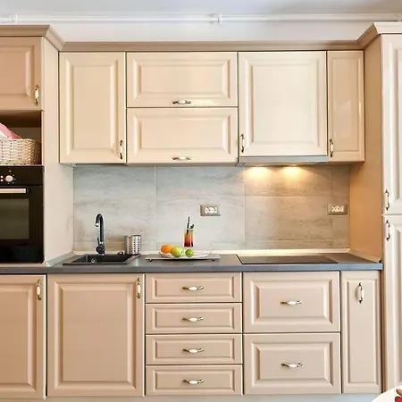 Sea View Alezzi Апартаменты *